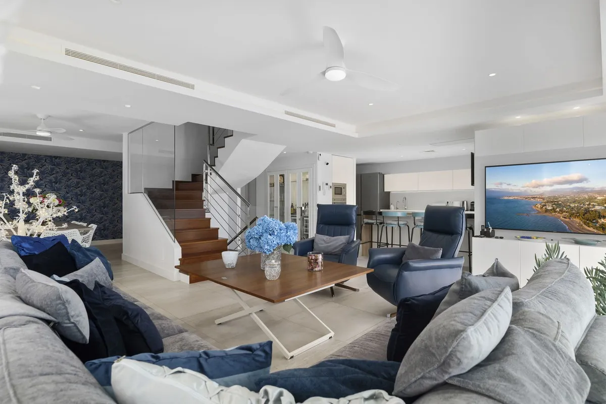 6d1785fd-e813-4d4c-a7ea-bf3cbdfc9005