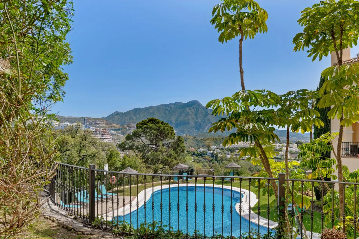 a27ea949-61c7-470e-9a56-43ebc577b467