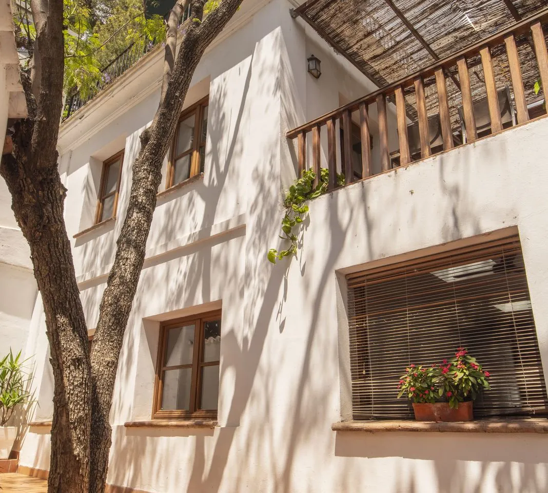 a9933651-6e22-4937-9192-53b1b5c5fa91