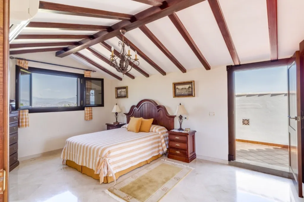 2e07de1c-a257-4e2c-9089-13e9c59fc7c6