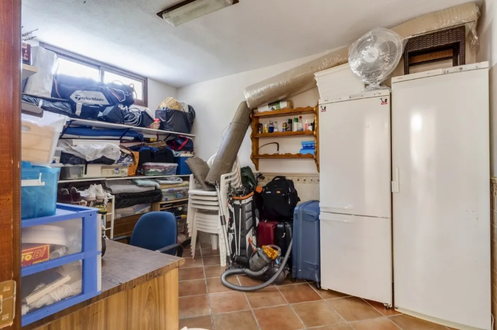 c8f75e3a-3014-484e-b7cd-742ffcc52a02