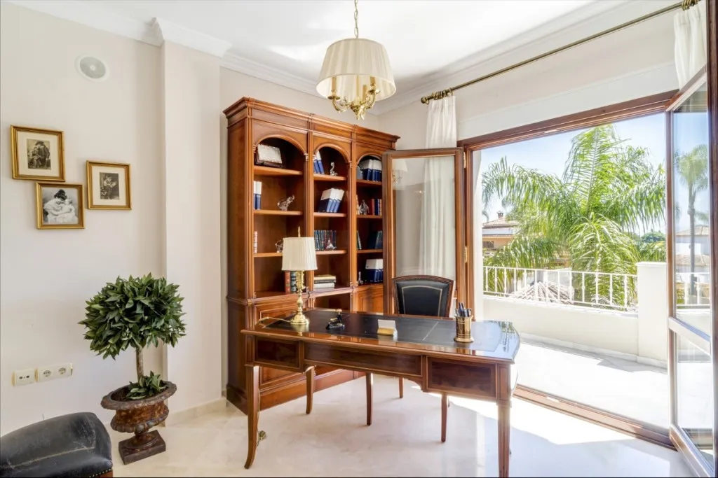 cc136cc8-b409-4497-a1d1-60f08f7ee241