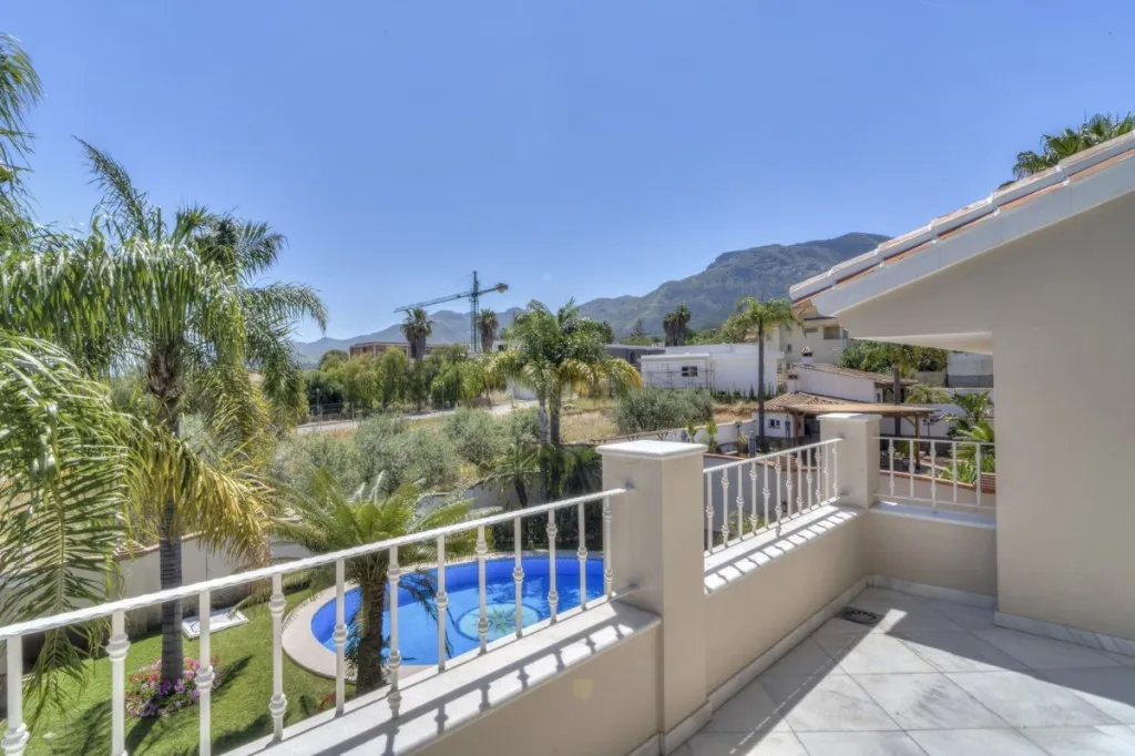 df49b5b7-897f-4d64-a109-ad0ec93076f5