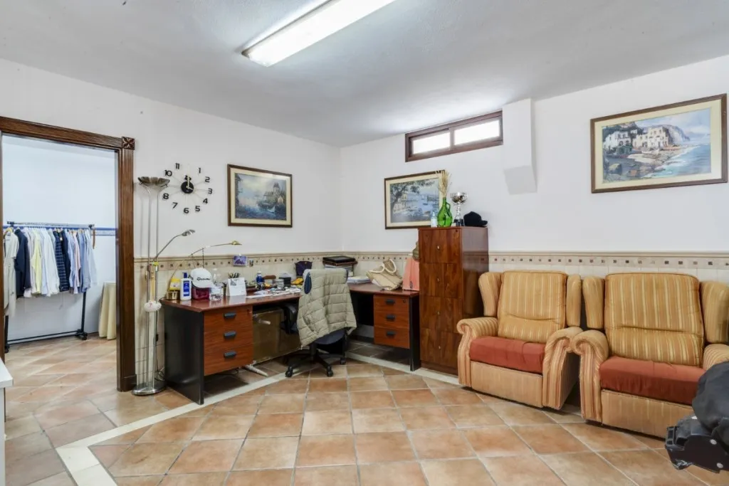 e6bcbf69-daad-47d8-a6ad-8ce433e1091f