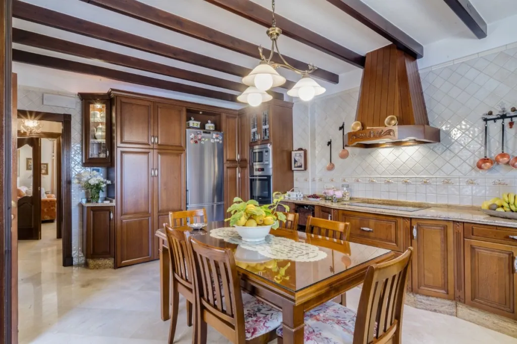 e87278f3-8976-493c-b642-c569a0f29d20