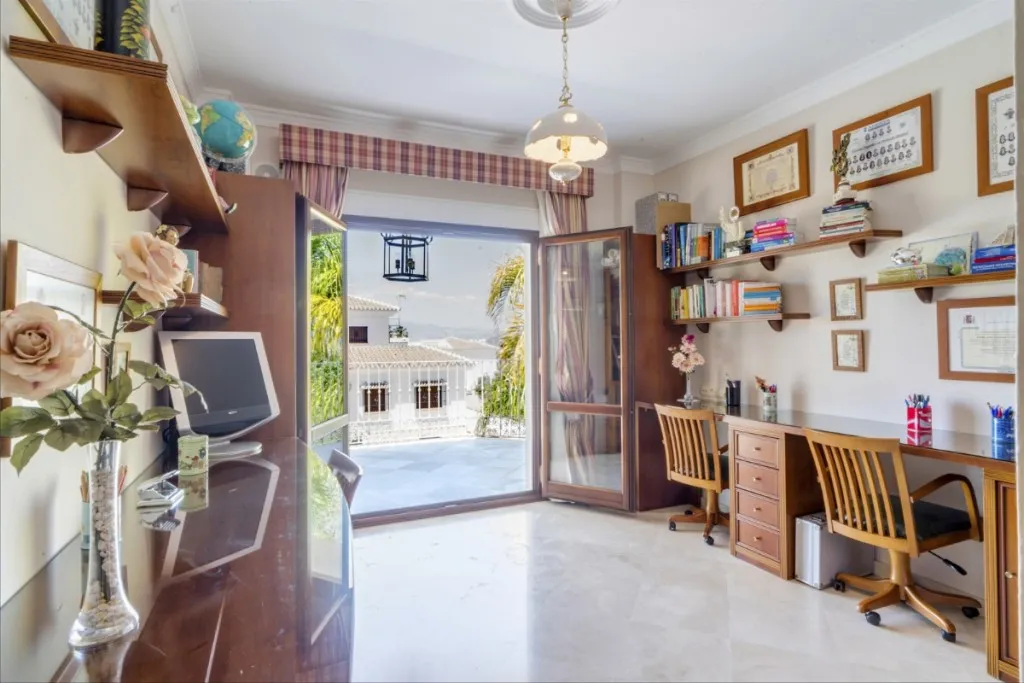 eb59faed-8cf6-4249-9ee1-3e9d63092e14