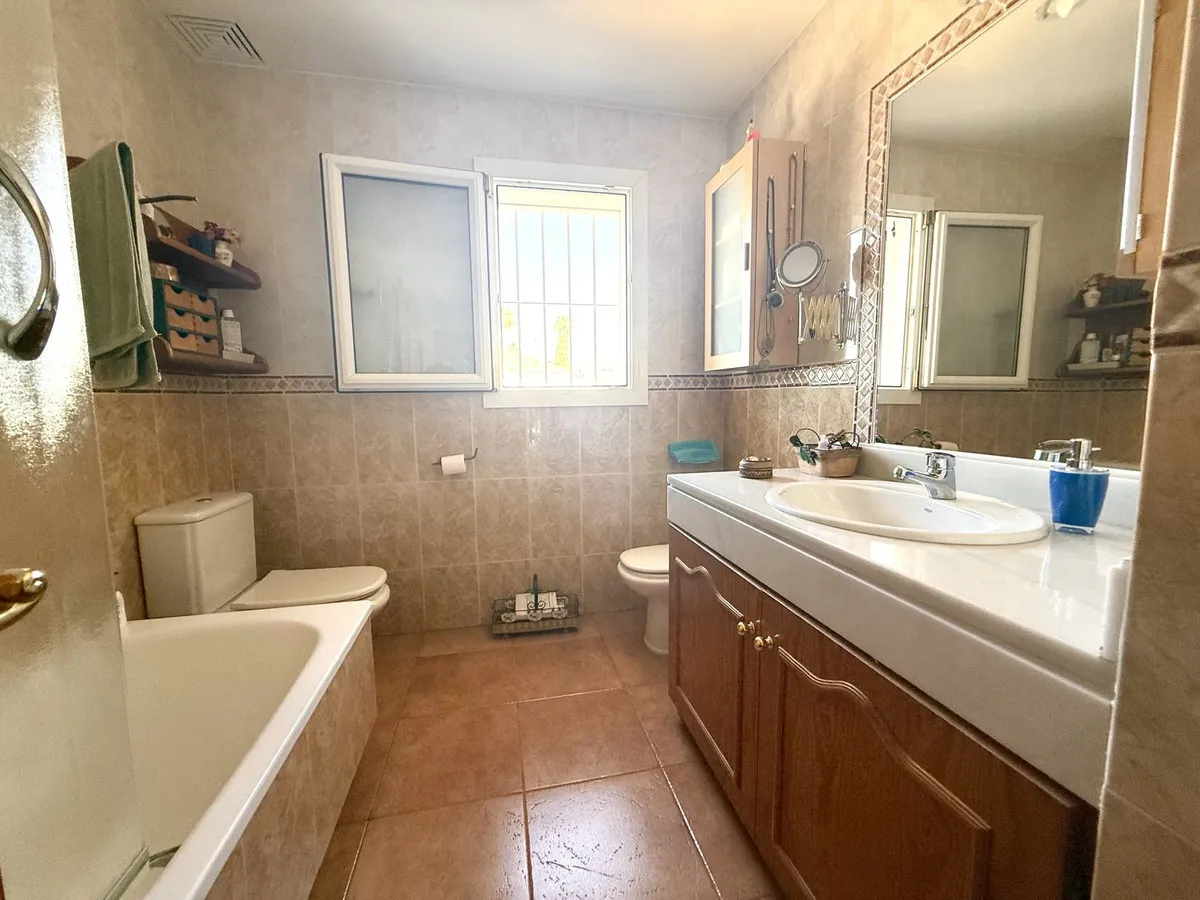 4dfda7d3-020f-4a3b-9440-413d9766cada