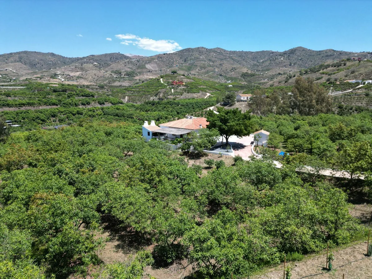 818c2cf2-a83b-4f91-9c3c-8c044e404f68