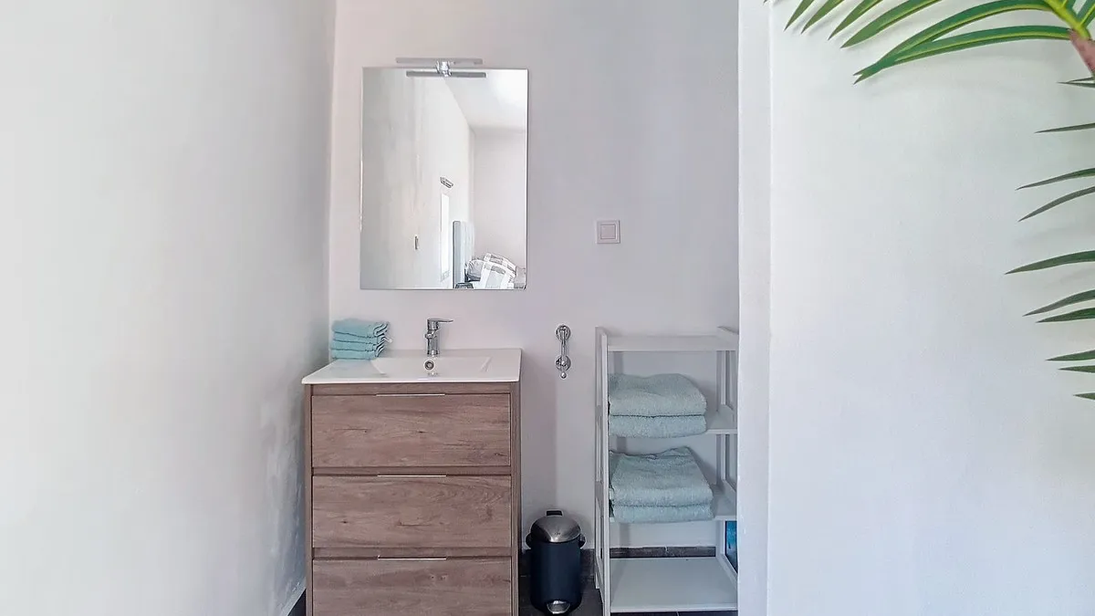 922f547d-14e7-4cdb-ac47-39c81126a998