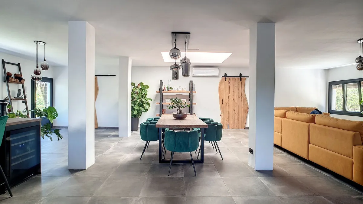 ec0cf8cb-0a24-4479-876b-f83d93f91e85