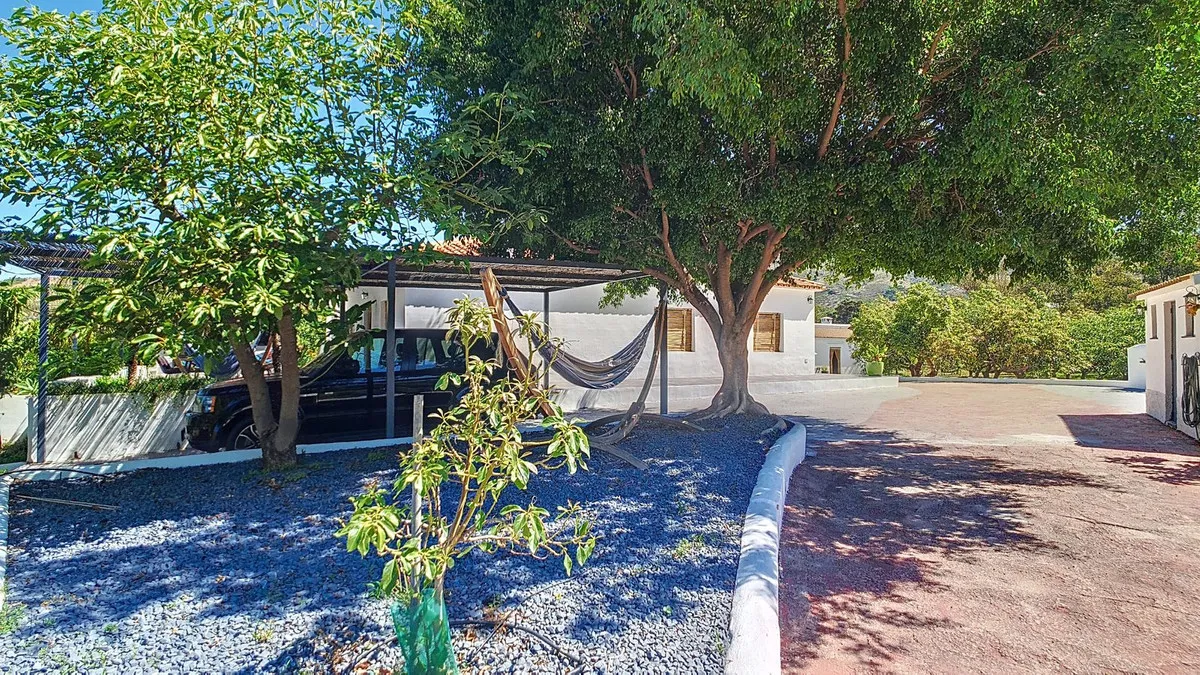 fa56e04d-d346-49e5-a719-ddab141070a9