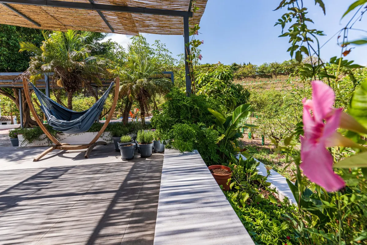 47f40b40-57f3-47de-975d-23a1608a184c