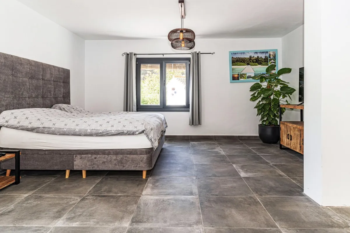 78eb7eb0-783b-4173-a370-5eb88966156e