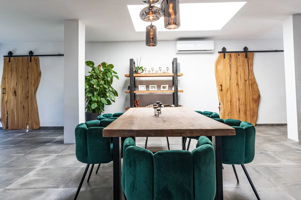 a4e8cf3e-26aa-4b7e-b9bc-012164196835