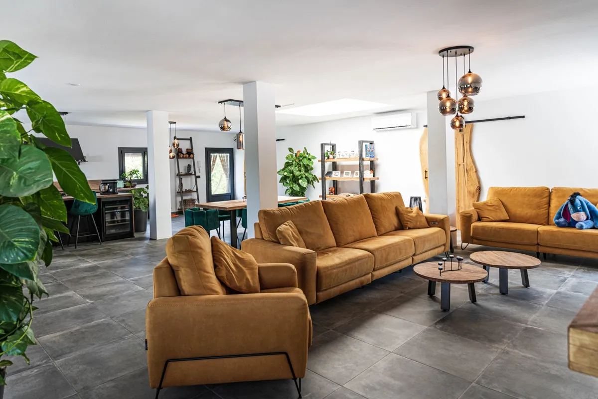 dfafb5f3-26a5-4f96-b84a-20b473143b05