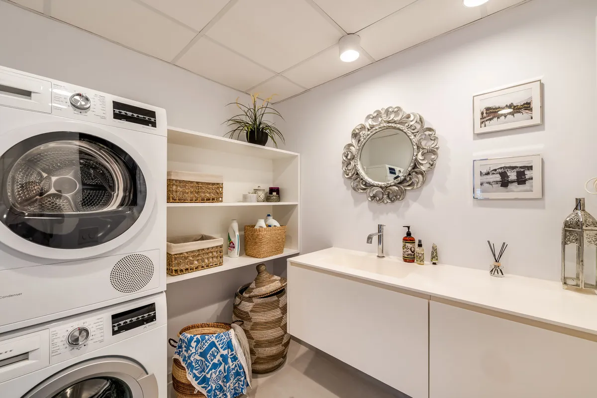 9416ba4b-c484-4df6-af6d-bbe1589b9e3a