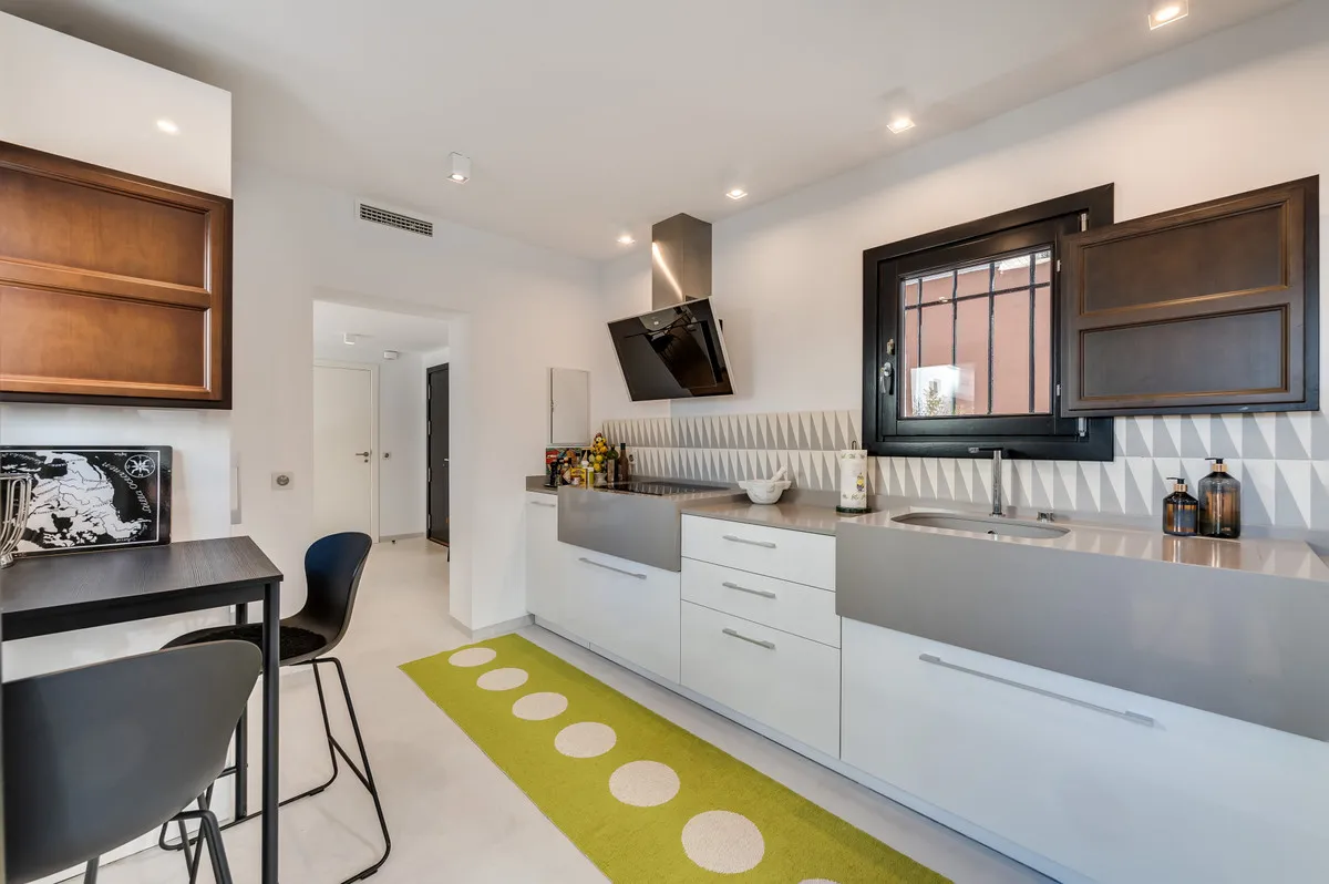 9f43e757-5bc2-4040-9bd9-add4f480ebe3