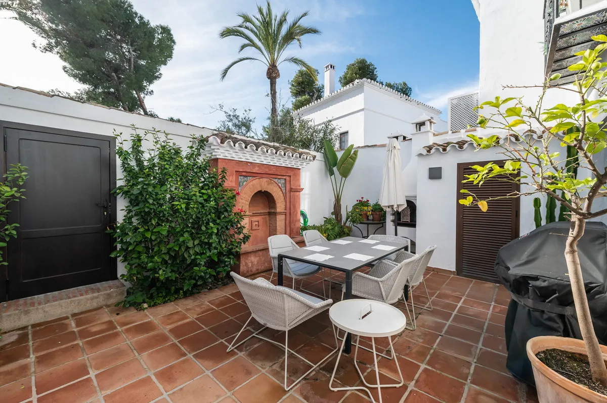 c517cdb4-8c04-414f-bd63-071bbf3f3025