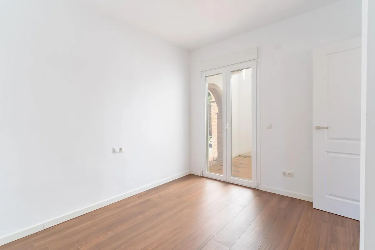 e5fd025d-4e7f-4a71-9c0d-ee0bfbc26462