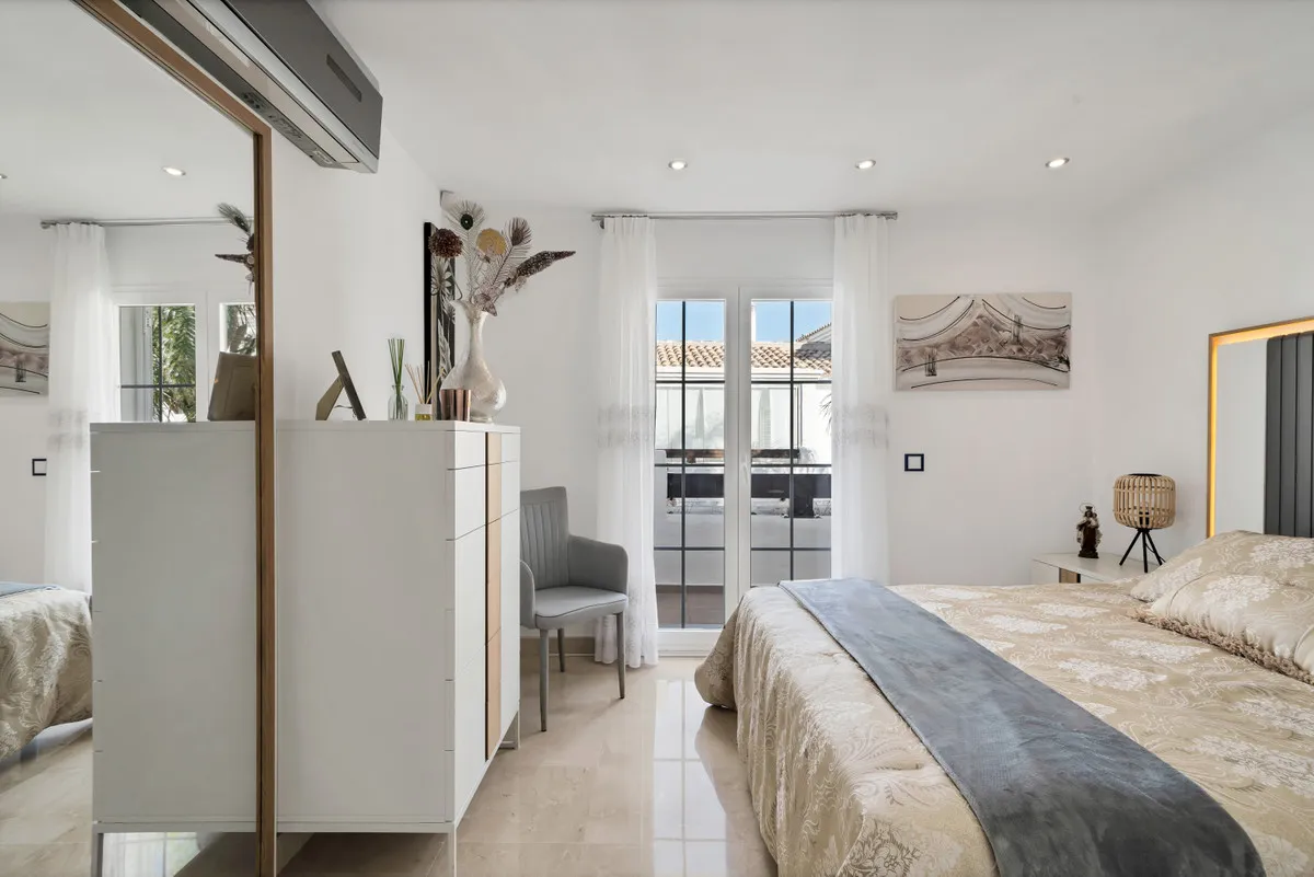 fb3c9293-55aa-496f-81db-e20fc32a9b90