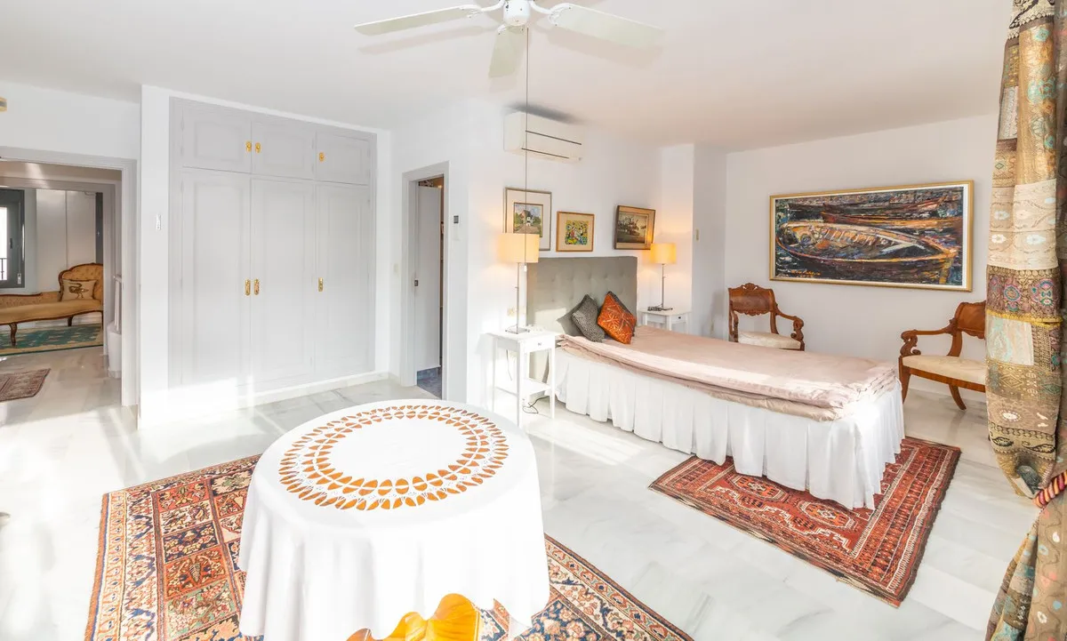 0b013170-8b72-426d-bc61-3710ac300410