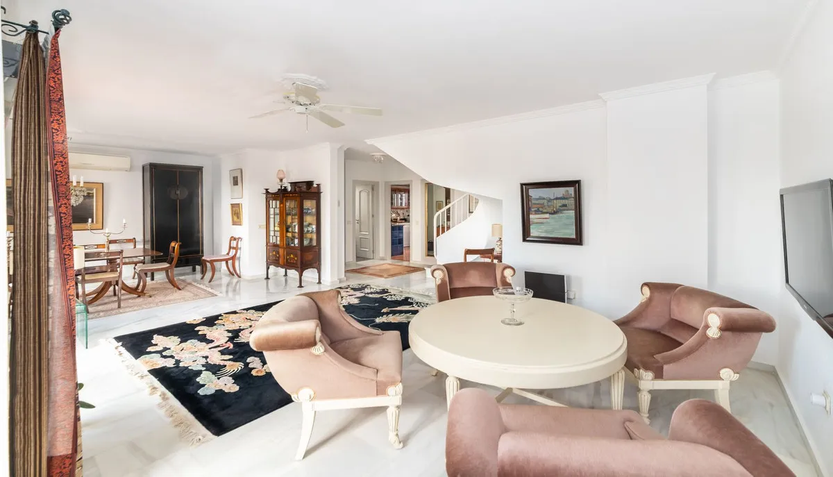 56c6eae7-df65-4aa6-ae5d-8292519d55ea