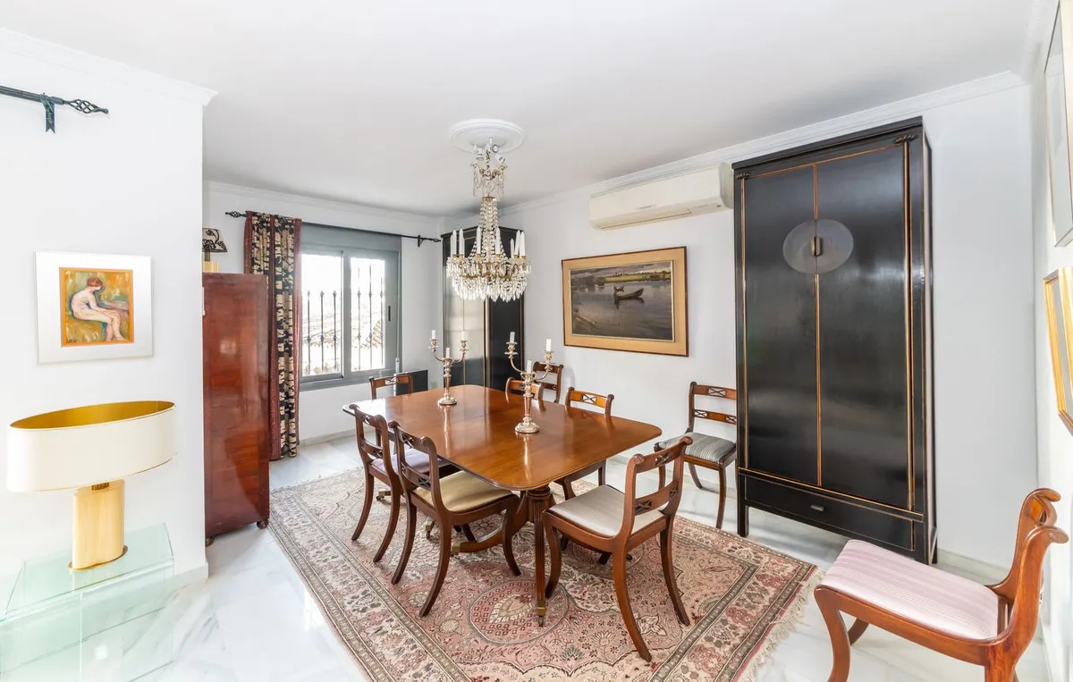 584d152a-8419-4241-a1e5-fca905fdf637