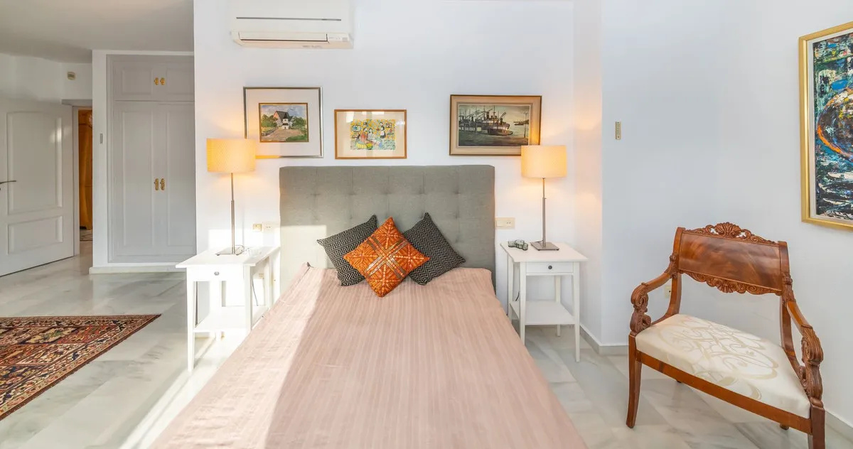 59ddaa40-e5b9-4a87-bba6-0c43b32736f3