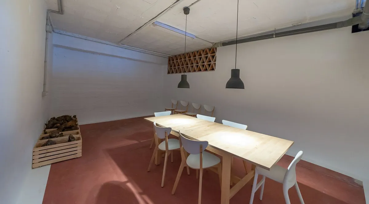 94f8ae51-7d3a-463e-8852-f625da433210