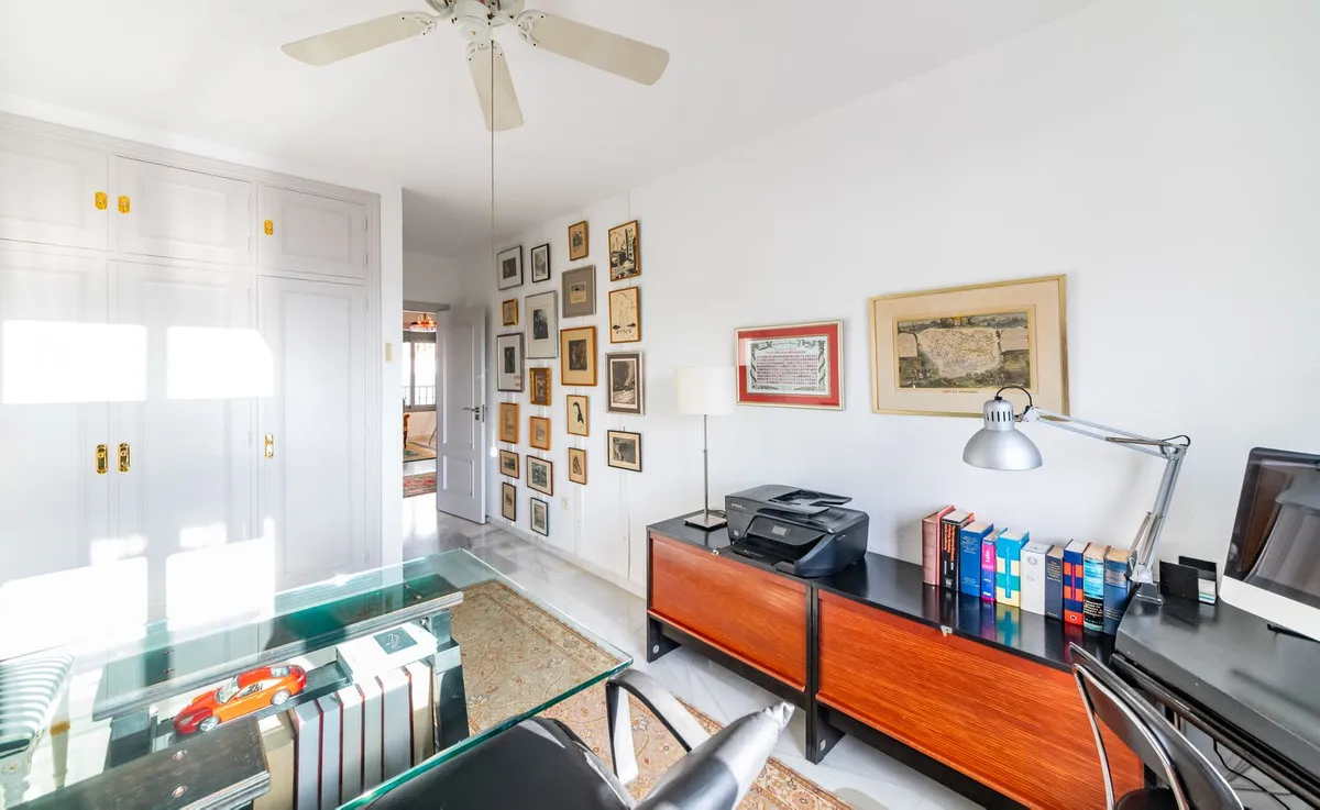 a30b880d-37ed-41f7-b372-229619d570d9