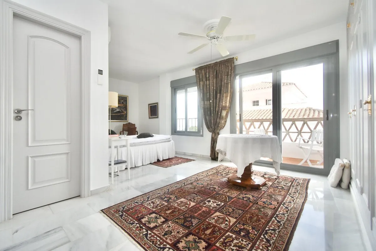 0a8664a1-d1e0-47db-923d-d40872bc6f7b