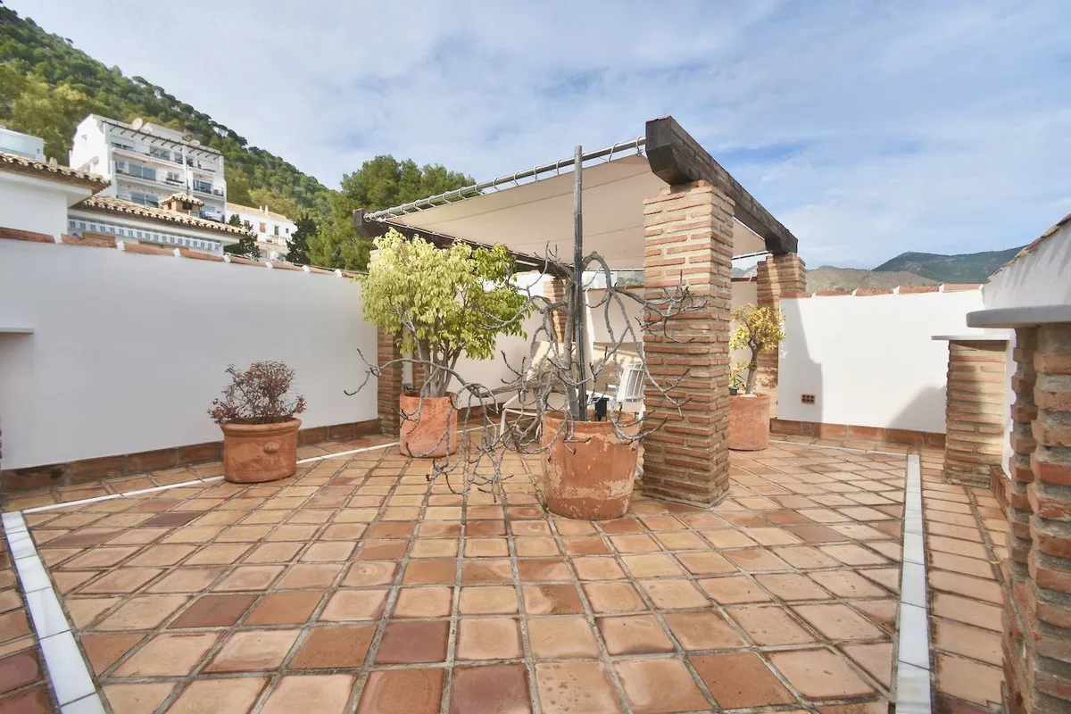 0ddaa9f3-5e17-4f3f-ae16-ff72a7faeab8