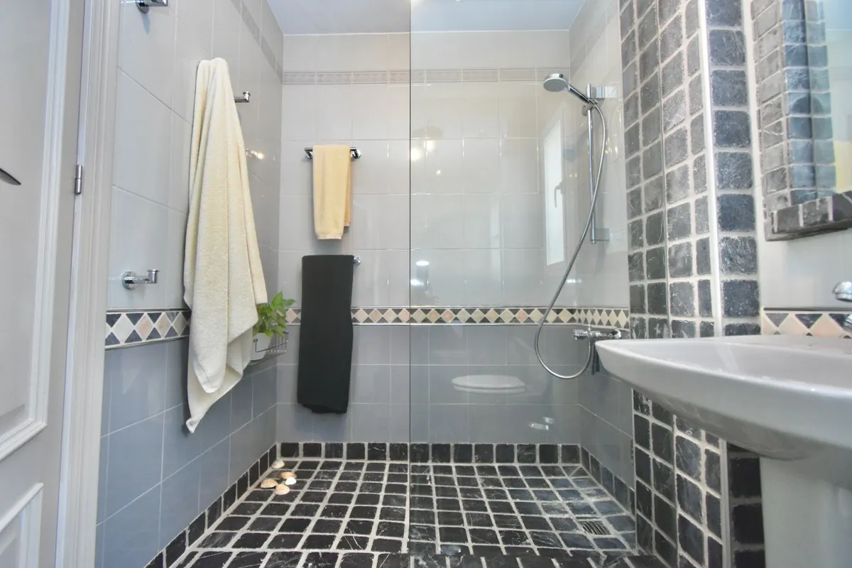 249672d6-691f-4e7e-9e86-52b1d521dcba