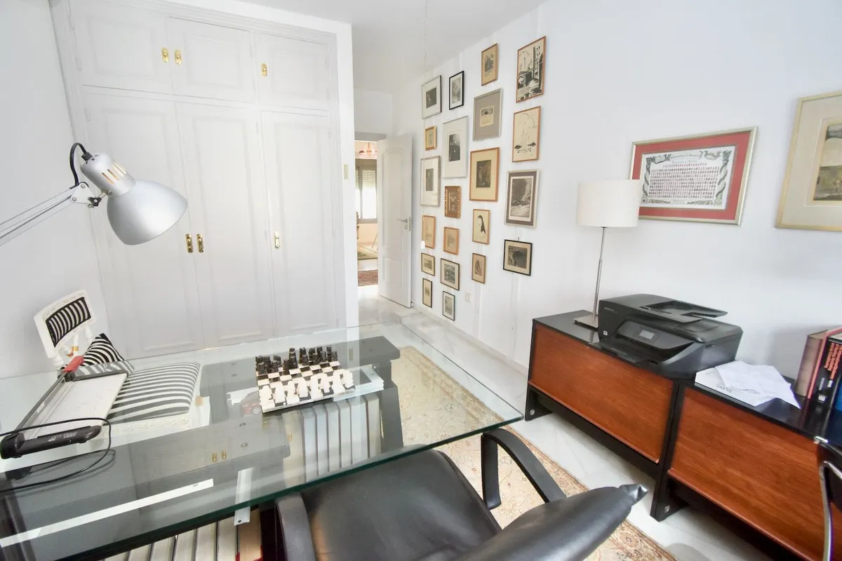 93b941ae-6c15-4d1c-ab53-dd03ccc4dcb6