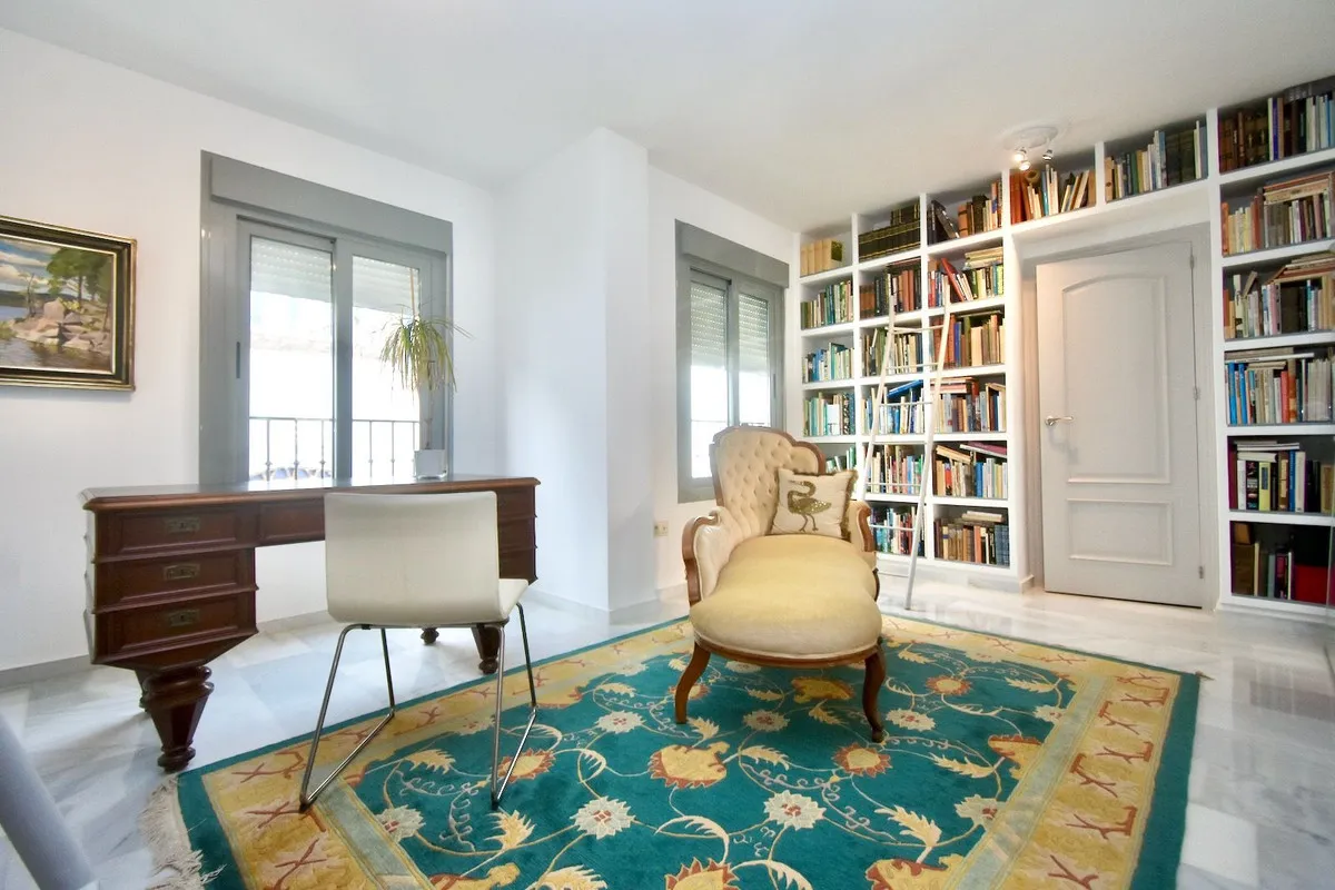 9c2768a4-534c-4774-9af0-3cb562858475