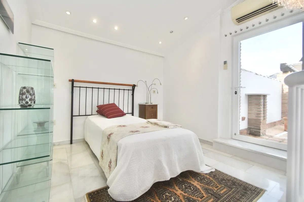 c3d69aea-7888-4bef-b1cc-dcacb4dff0e9