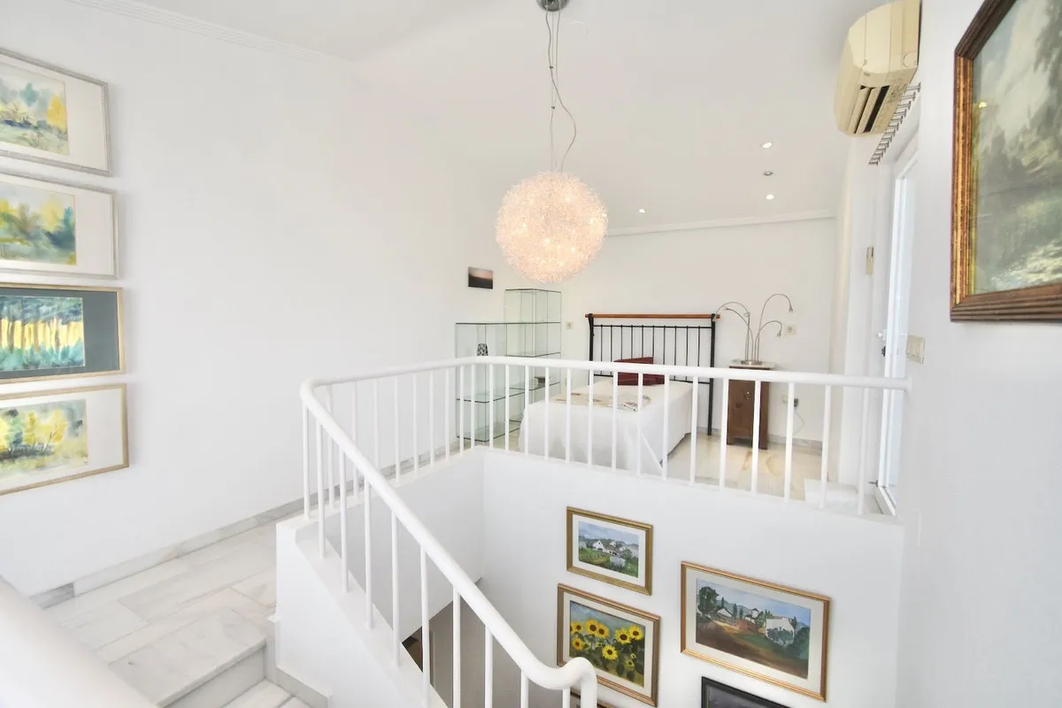 ef6f2ac0-3e10-4336-b743-a6811a2734de