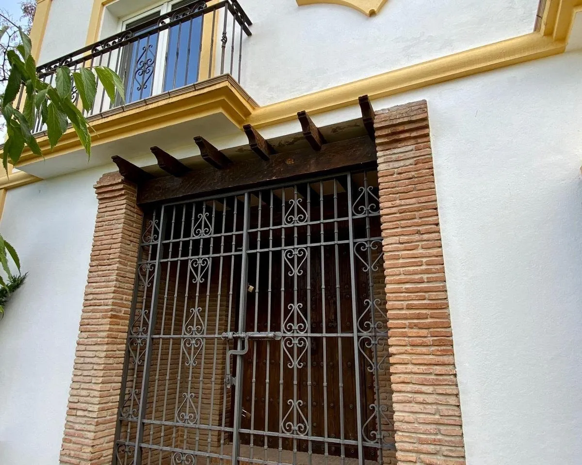 18d24aba-8a94-418e-9c55-22c18ef978de