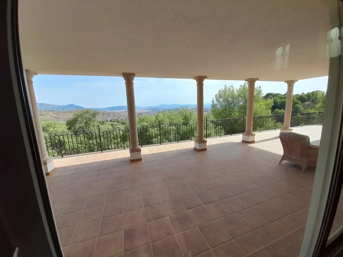 768355a0-8d7c-4943-afcc-7c87e9a16548