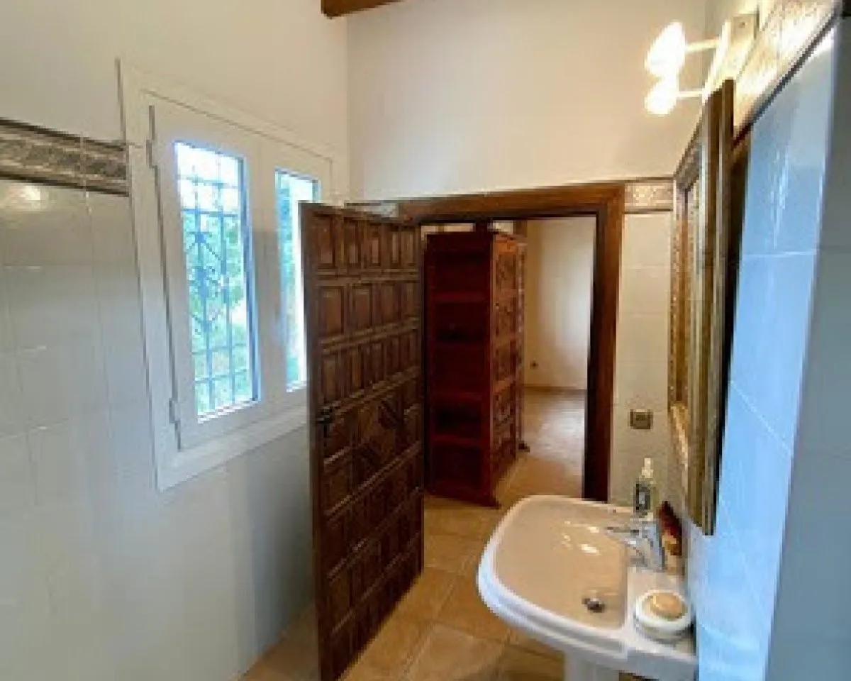 77adf133-0af5-443f-a4f5-8bc18616136c