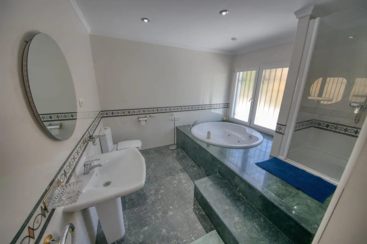 7e7e87b7-5a03-4f0f-a749-057f9aeec15c