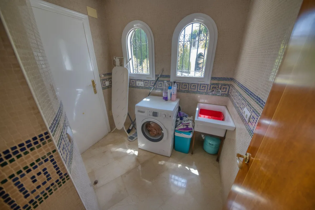 b108eea0-417a-44b8-baeb-c37b24d4c14a