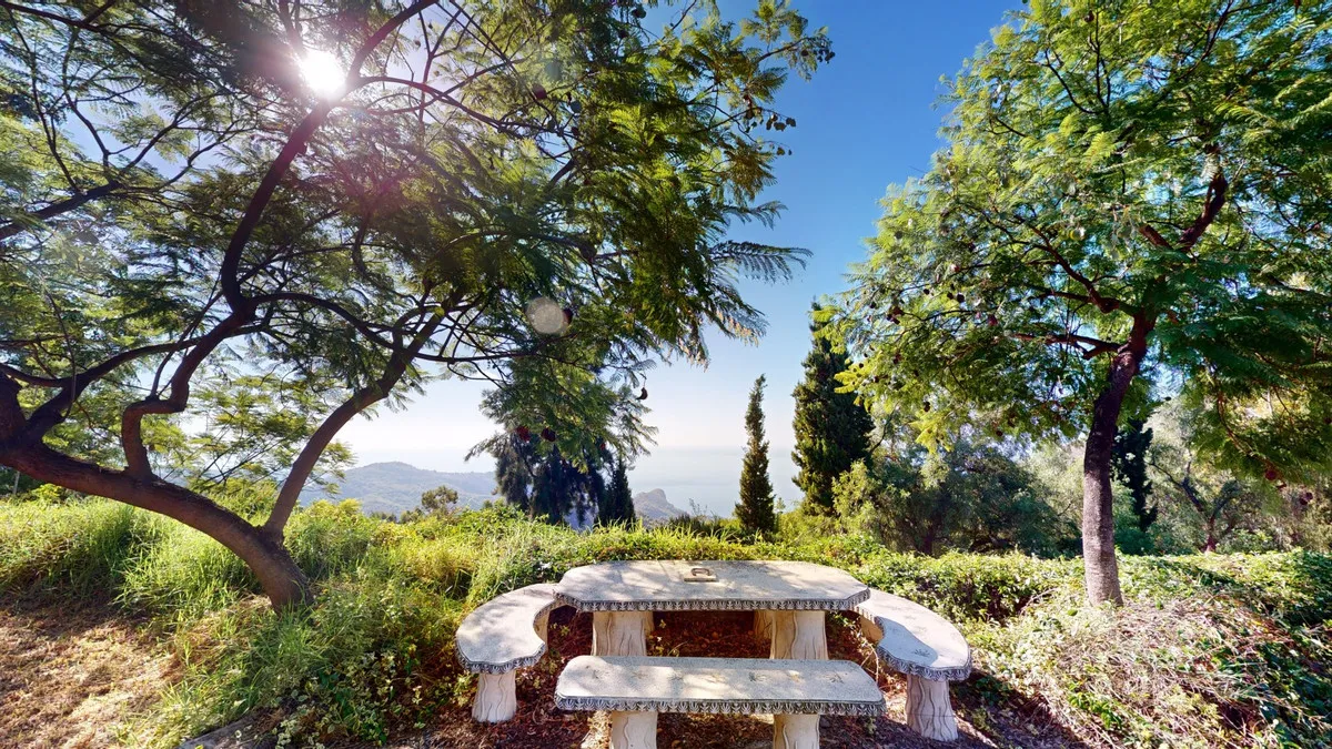 03f21da2-a626-4a8e-9131-e5ccdb9cae23