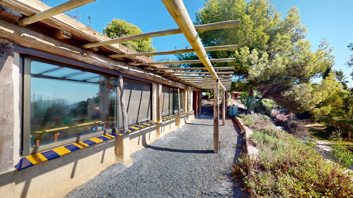 6e47c687-8305-4dac-ad77-de007ced6e31