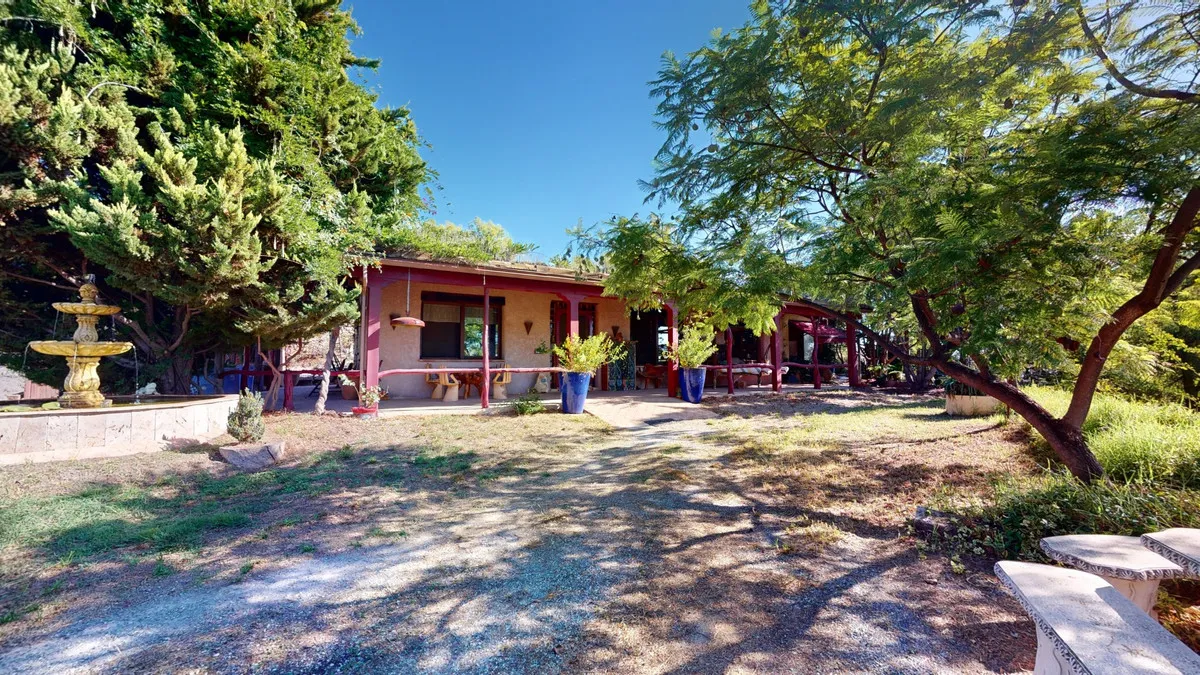 916aa6a6-5c88-4216-97e6-f4712455bbf1