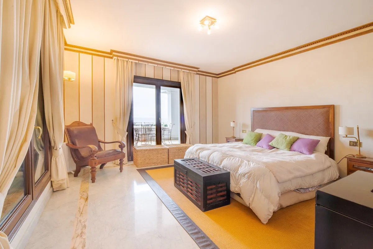 2debe596-1a7d-4cc5-b216-5672fabe828c