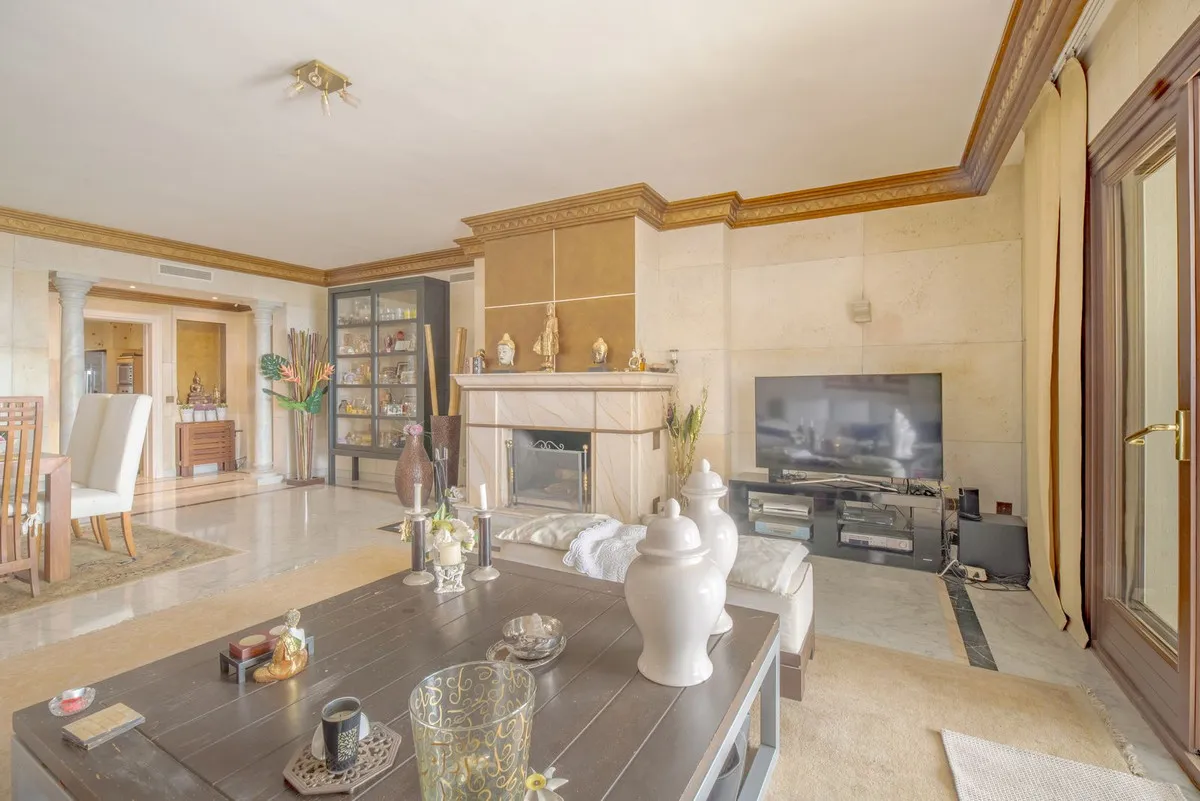 5074b3db-8e67-43a3-8e91-a71e2a7c0df2