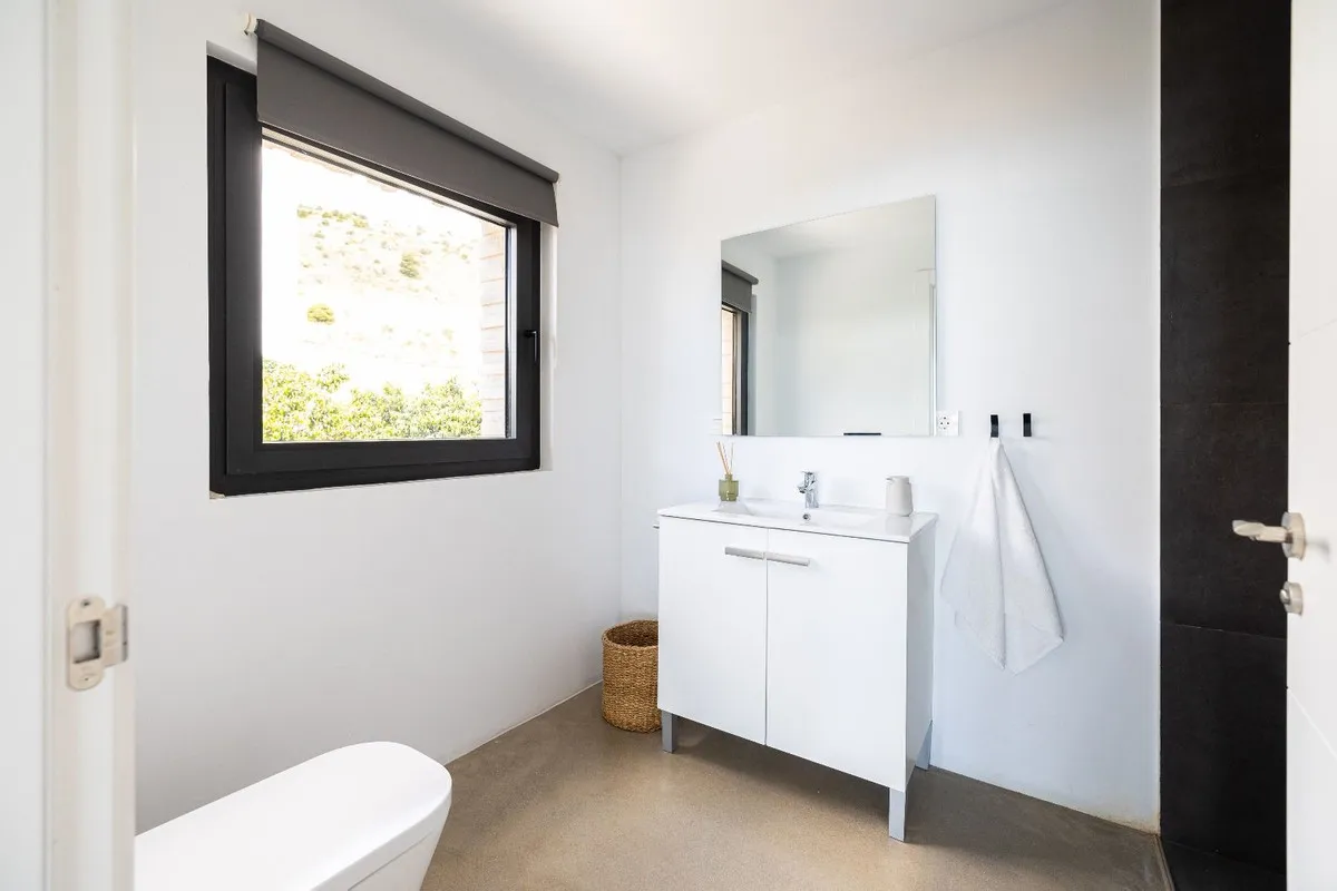 1f43a22e-7d0b-414f-8dfe-f051ef8ed16f