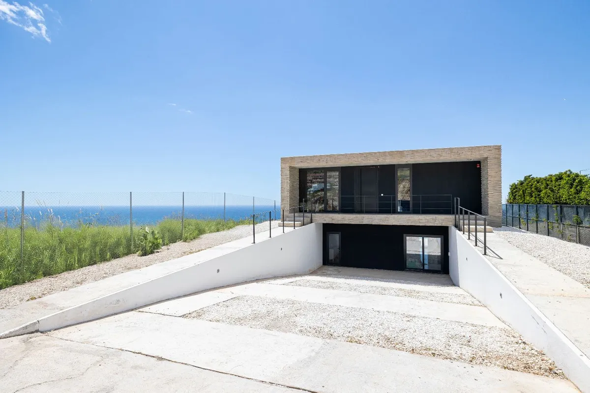 eea28f0f-139b-4481-bd1a-1572188e8000