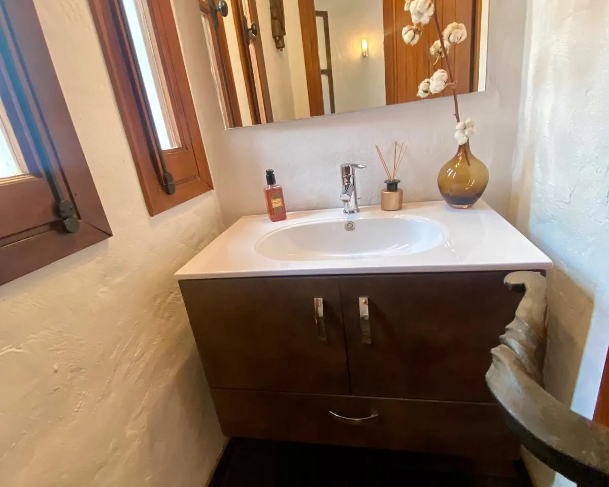 01752ef0-e6b8-413f-8703-7a91e04cfd04